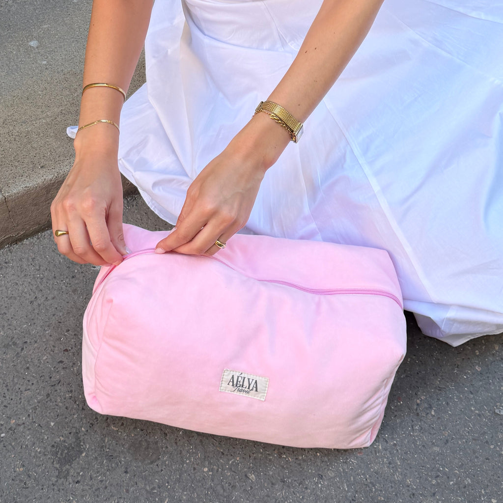 La Trousse Signature Baby Pink